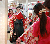 成人式振袖レンタル、ママ振り、卒業式袴レンタルなら、富山・福井のスーパーときめき